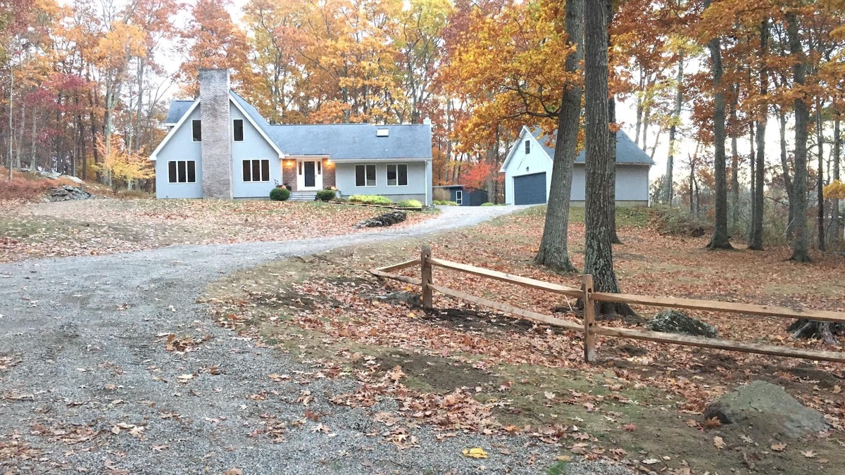 Lakeville House | Private Country Retreat in Lovely Lakeville CT