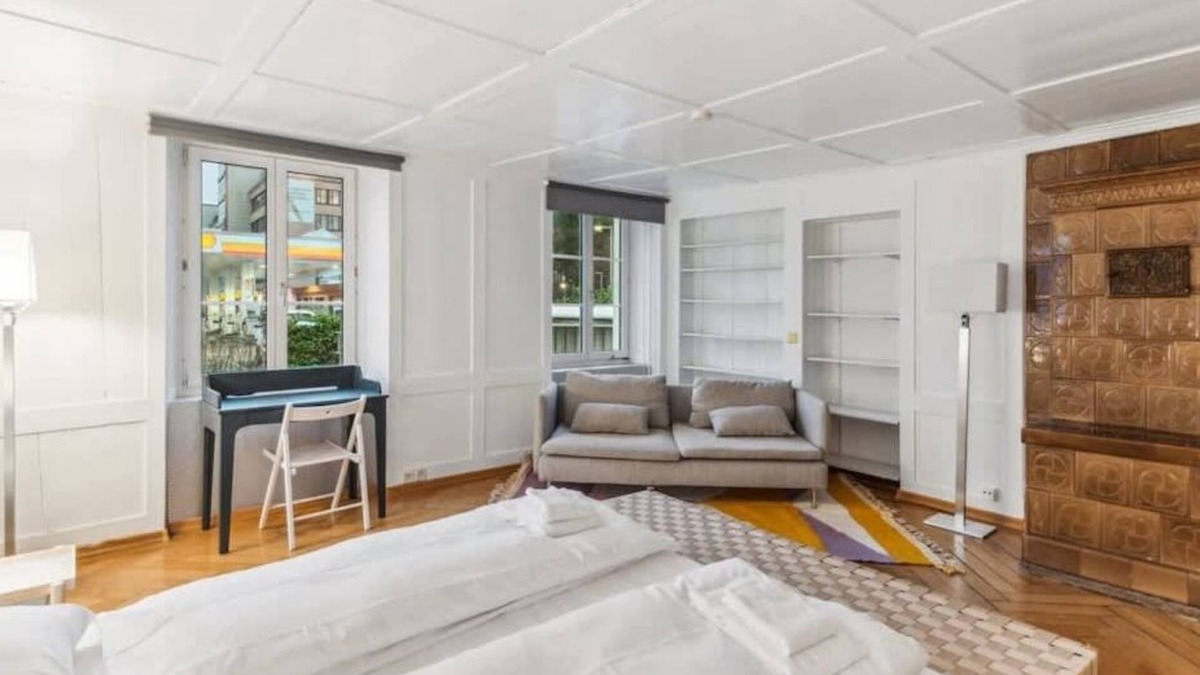 Dietikon District Apartment | Private cozy double bedroom in shared House