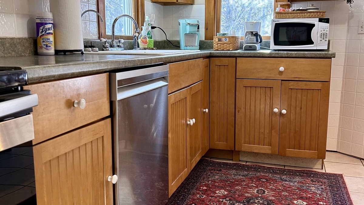 Bar Mills House | Private & Cozy Home on Wooded Lot
