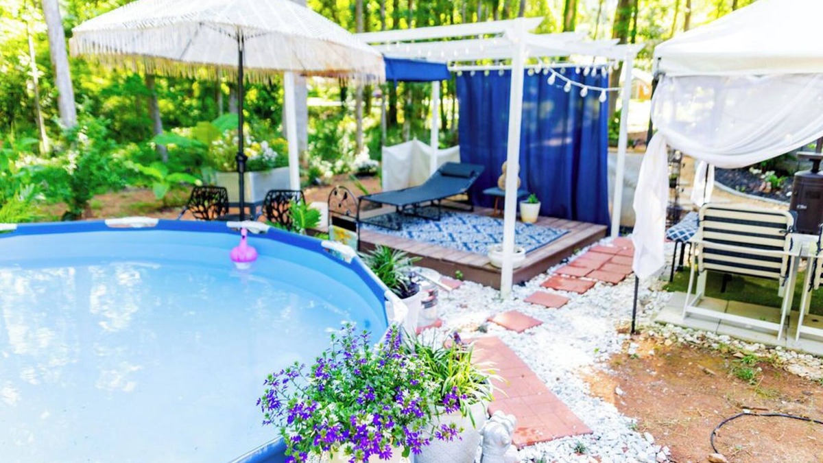 Athens Bed & Breakfast | Private & Cozy whole basement suite in peaceful Athens with AC, WiFi, and pool