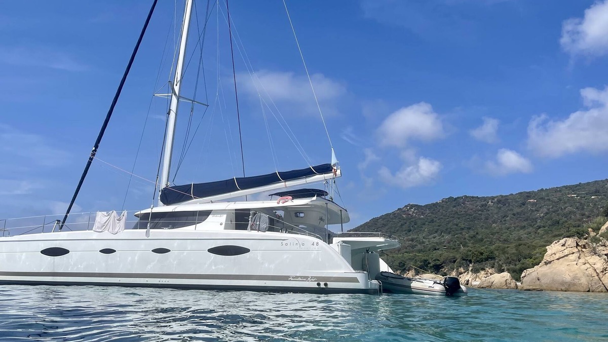 Porto-Vecchio Boat Rental | Private cruises on the catamaran Shamane