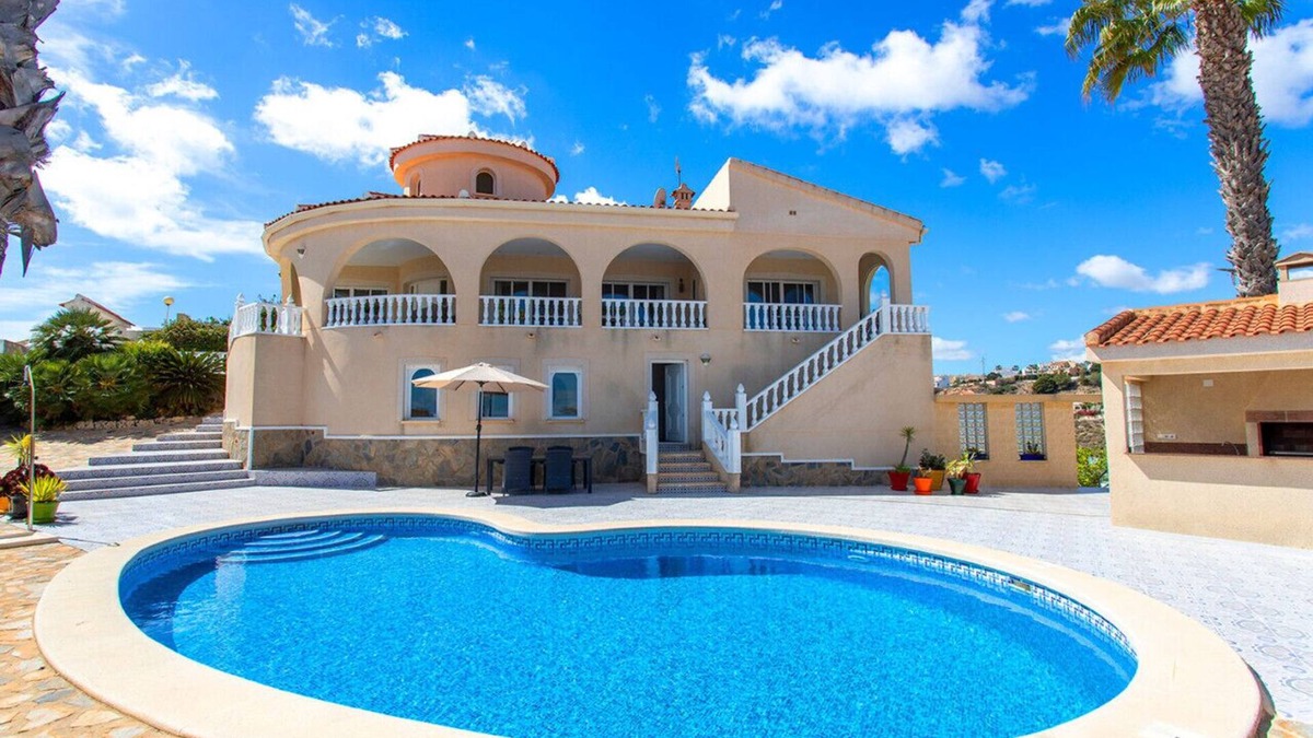 Rojales Villa | Private Detached Villa with Amazing Views!