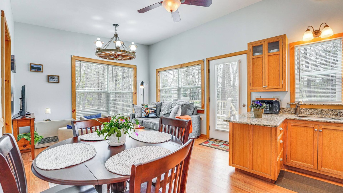 Augusta Cottage | Private Dock & Deck: Tranquil Dam Pond Cottage!