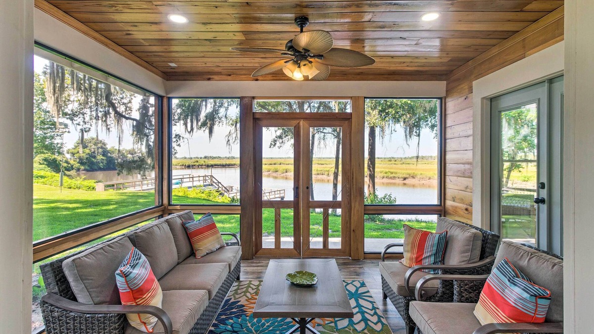 Darien Cottage | Private Dock + Porch: Riverfront Darien Cottage