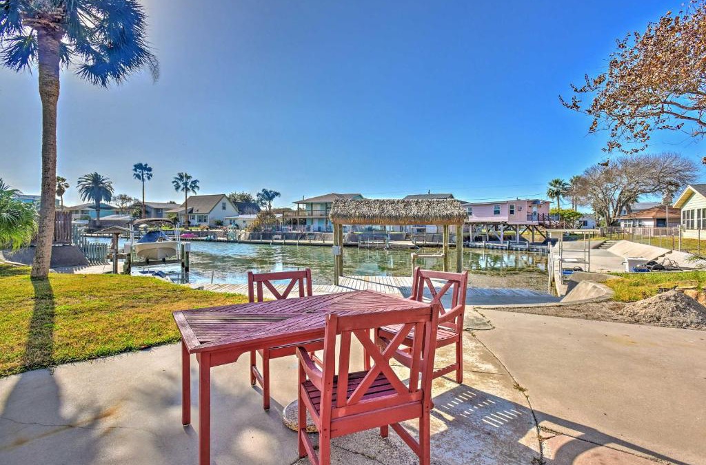 Palm Harbor House | Private Dock, Views Waterfront Rockport Home!