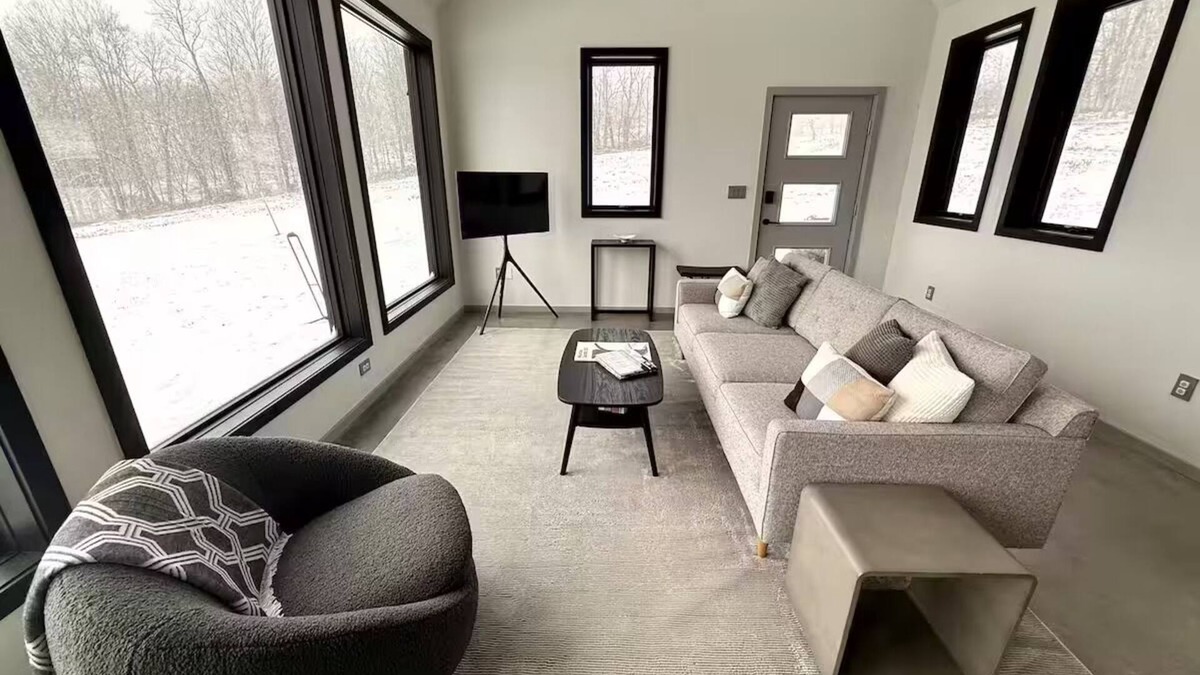 Jeffersonville House | Private Escape, Stunning Views in Jeffersonville