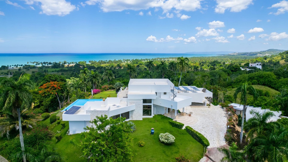 Las Canas Villa | Private & Exclusive Luxury Villa.