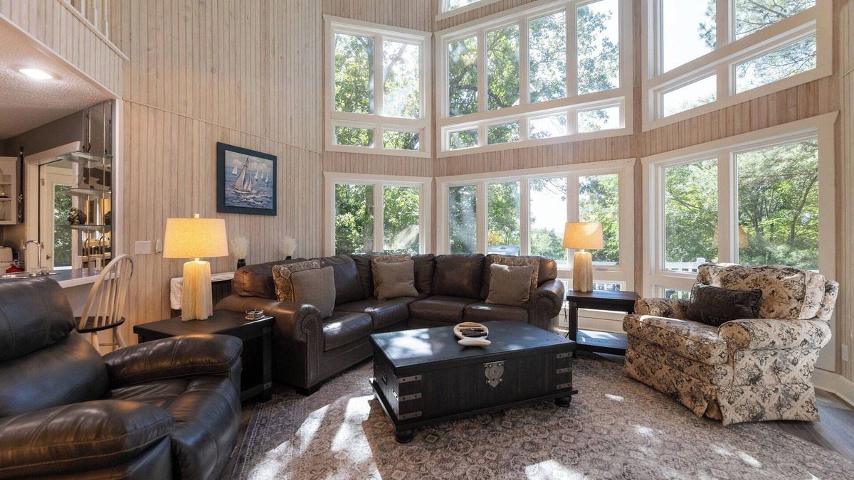 Grand Rivers Condo | Private Executive Suite