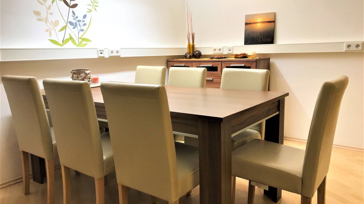 Rottenbach Apartment | Private family-friendly apartment - 8 people, with WIFI, small garden