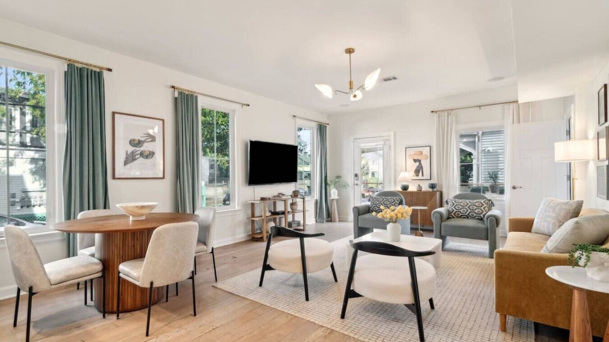 Mid-City House | Private Family Home & Rooftop Deck + Parking