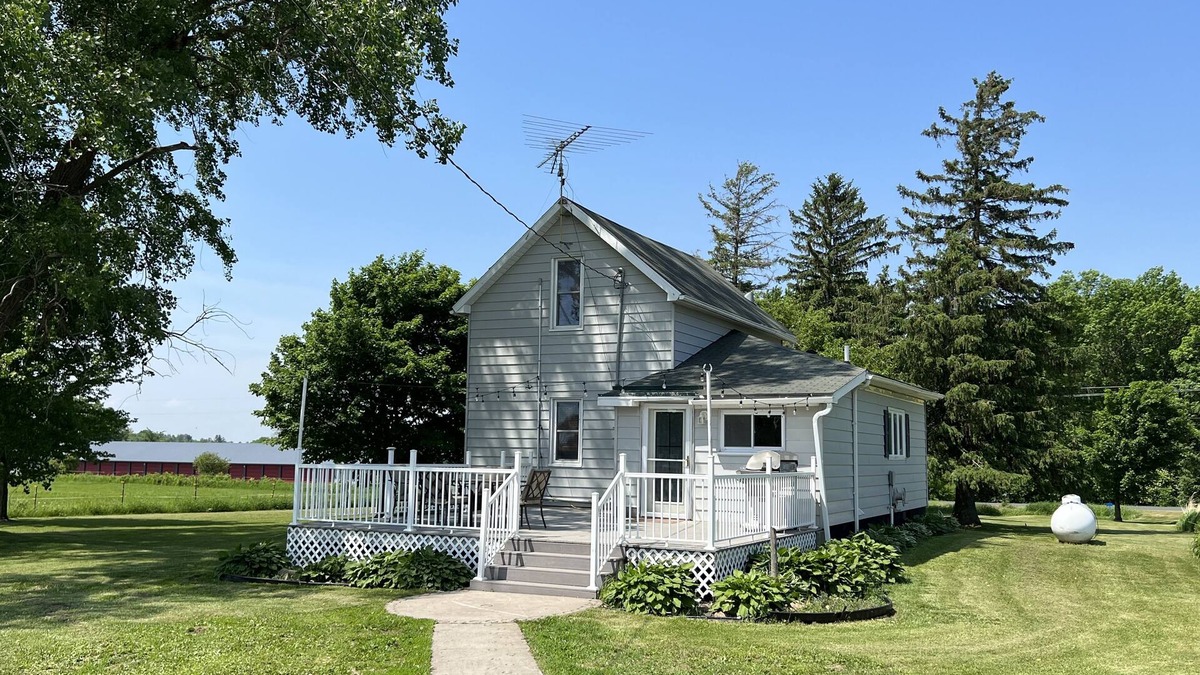 Woodville Other | Private farm close to town!