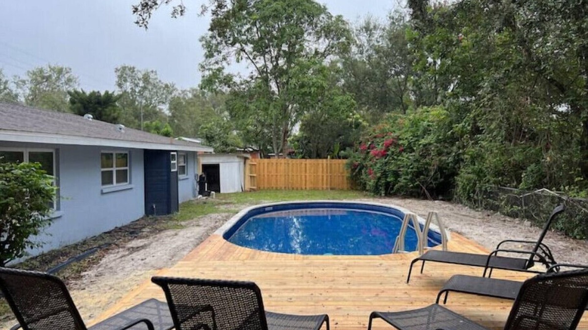 Ellenton House | Private fenced in pool home