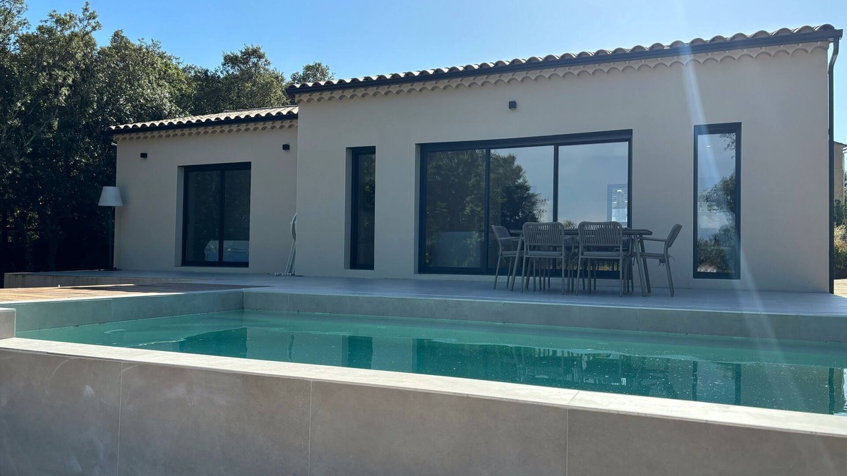 Saint-Restitut Villa | Private, fenced Provencal villa with private pool!