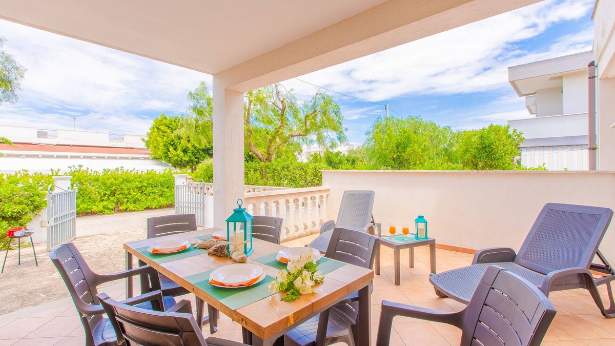 Torre Santa Sabina Villa | Private garden, Fenced, For FAMILIES, SEA 400 m away,