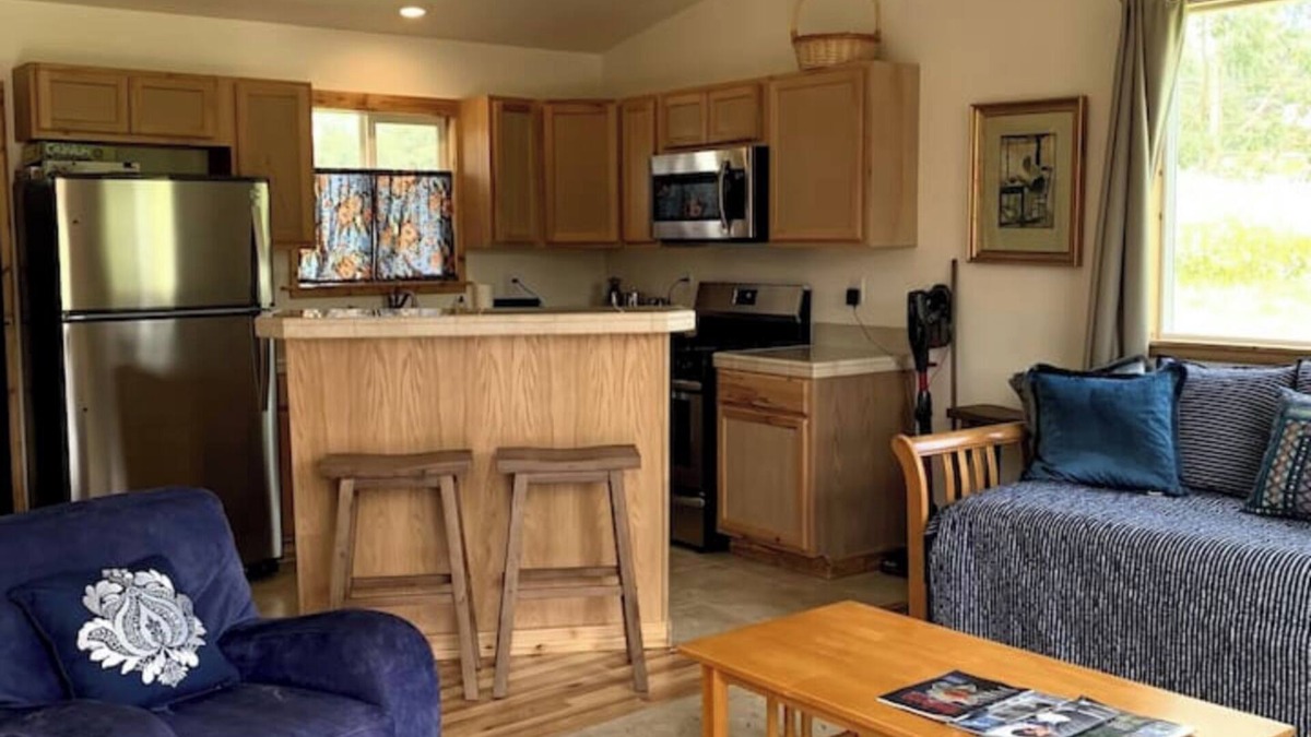 Fort Bragg House | Private Garden Home near beach&downtown Ft.Bragg-quiet & nice! Pets stay free!