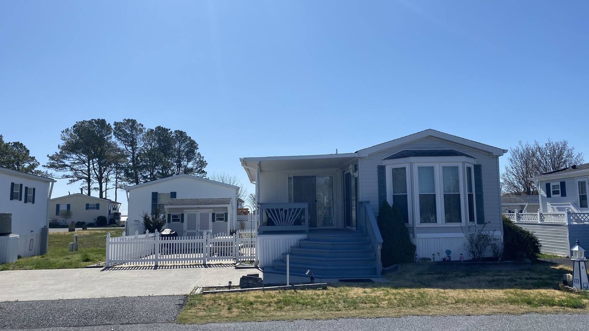 Assateague Pointe House | Private Getaway In Berlin