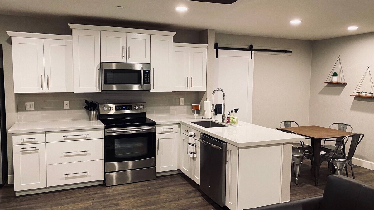 Lehi House | Private Guest House in Mesa near Scottsdale, Tempe and Phoenix.