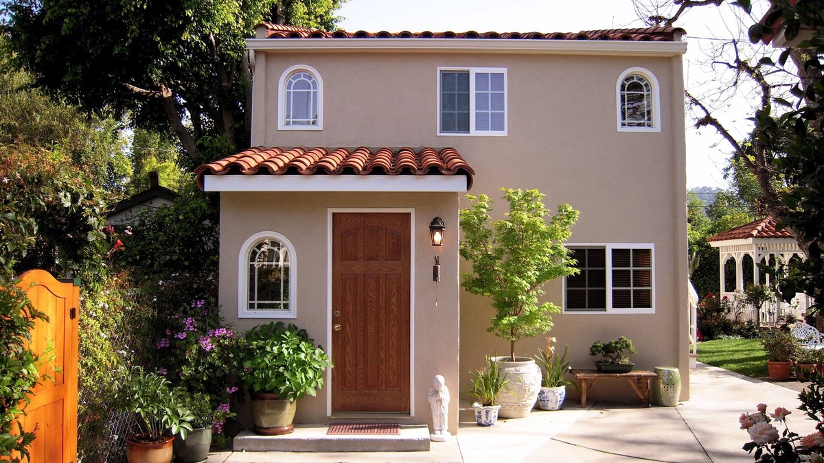 Sherman Oaks House | Private Guest House Great Gardens Swimming Pool