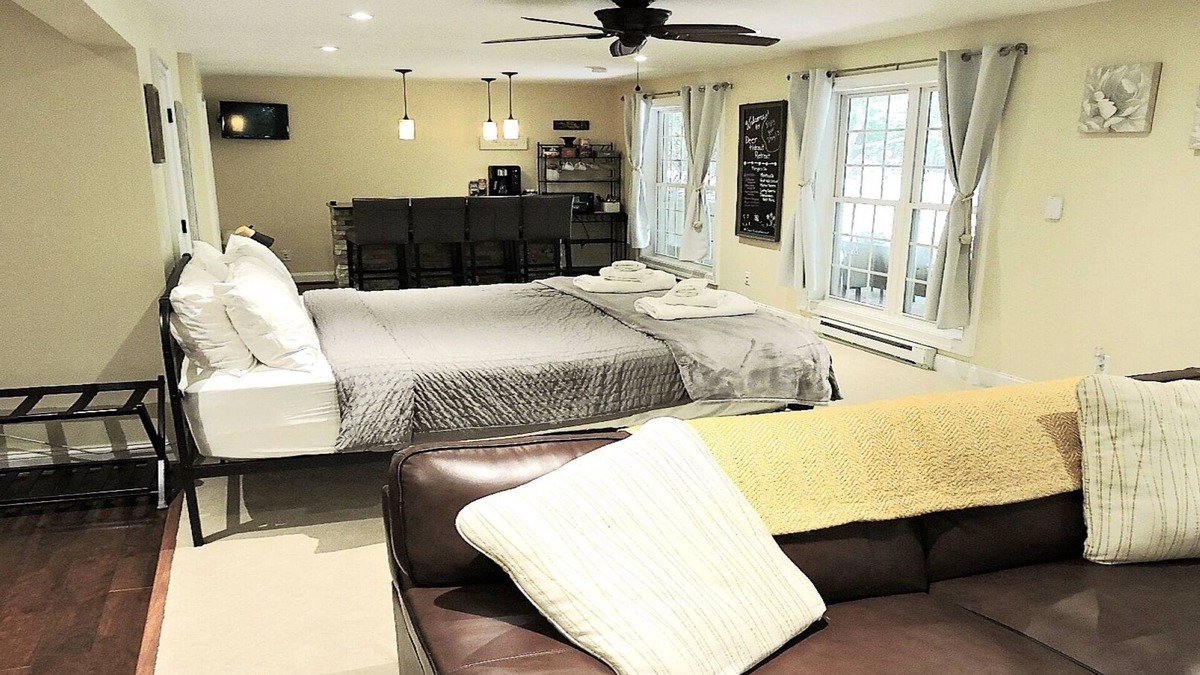 Palmyra Apartment | Private Guest Suite by Wineries/Orchards/Cville