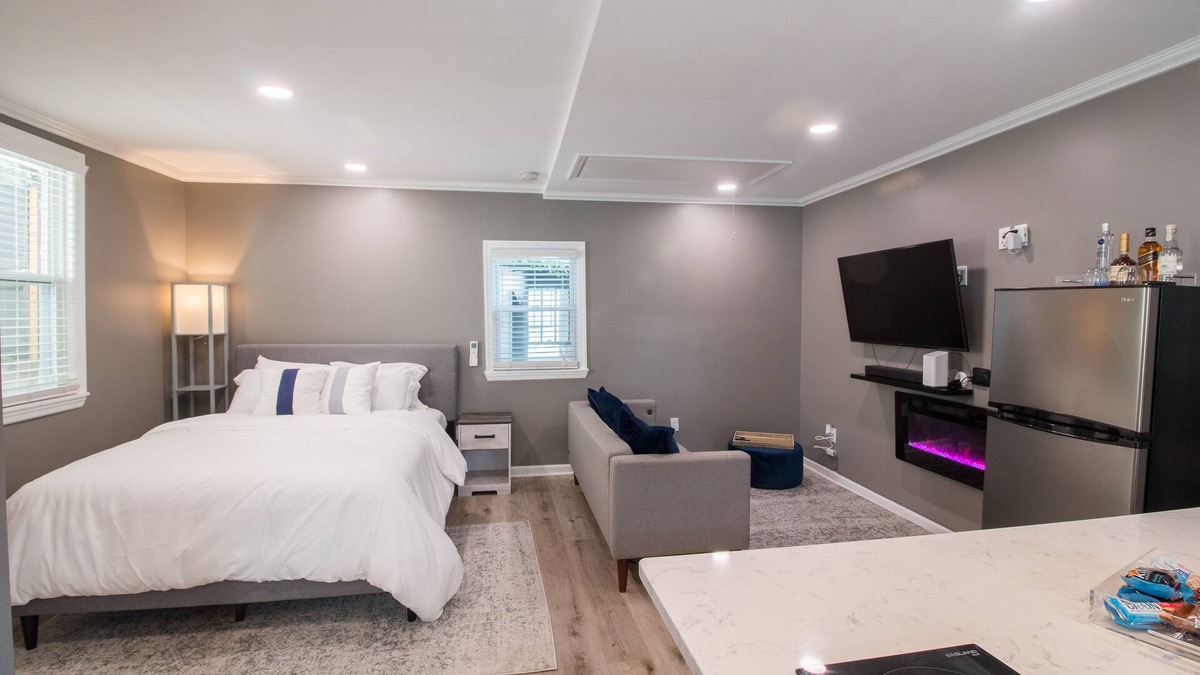 Irvington Apartment | Private Guesthouse close to the Airport & NYC