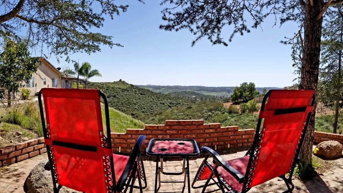 Poway House | Private Guesthouse With Amazing Views