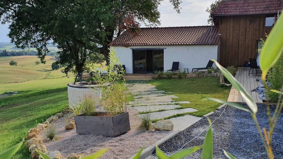 Pallanne Villa | Private hamlet with 3 houses, inside heated pool & 2 jacuzzis
