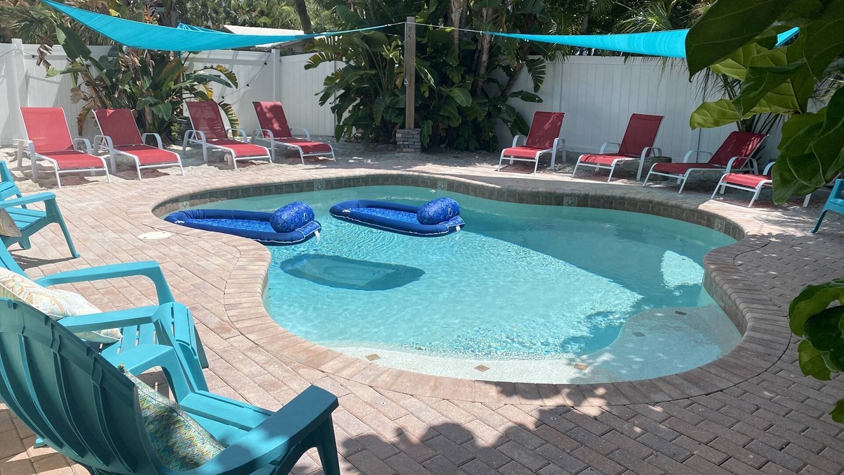 Pass-a-Grille House | Private Heated Pool Beach Home 2/2 Sleeps 6- Pets welcome and Stay Free