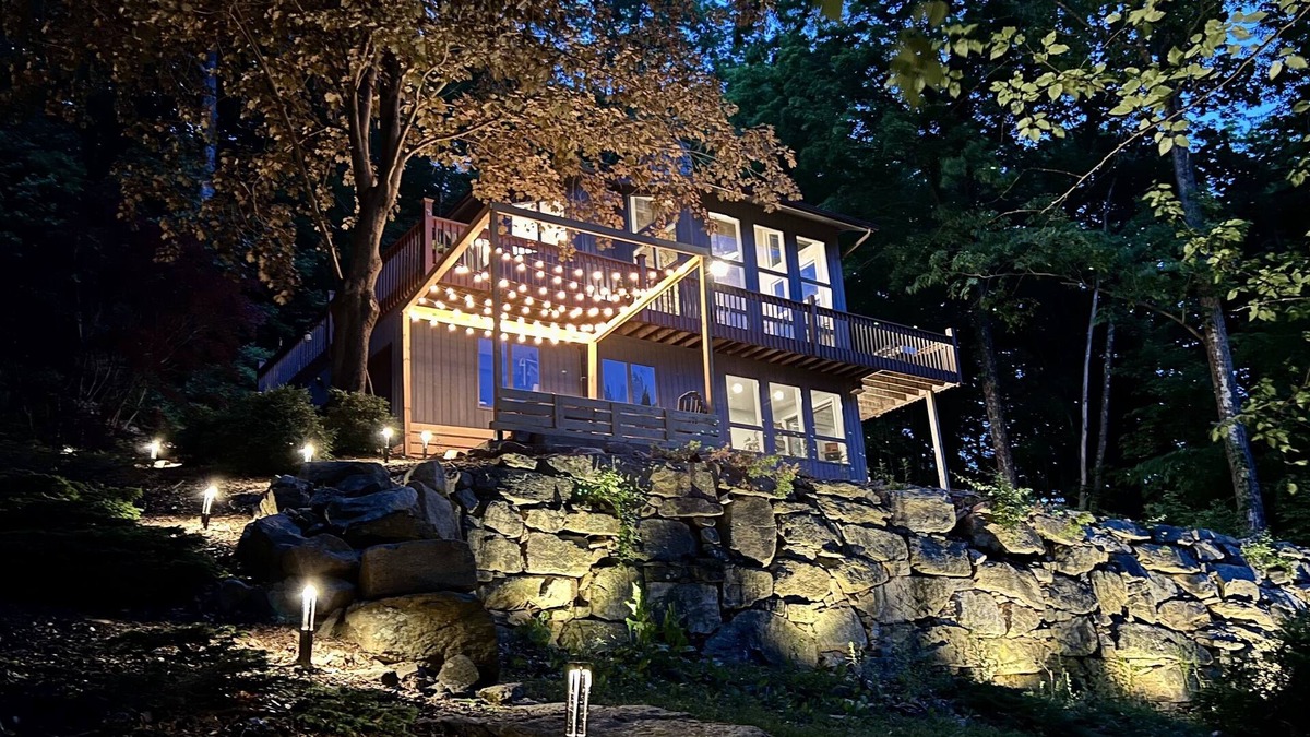 Marble Dale Cabin | Private Hilltop Cabin at Houndcliffen
