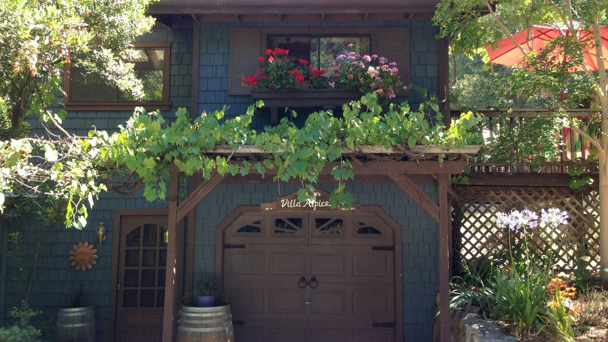 Santa Rosa Villa | Private hilltop property overlooking organic vineyards