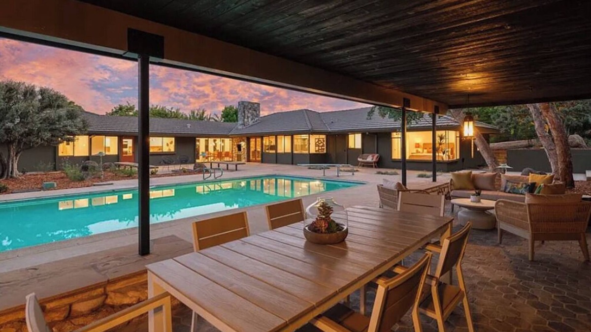 Altadena House | Private Hilltop Retreat w/Pool & Tennis Court