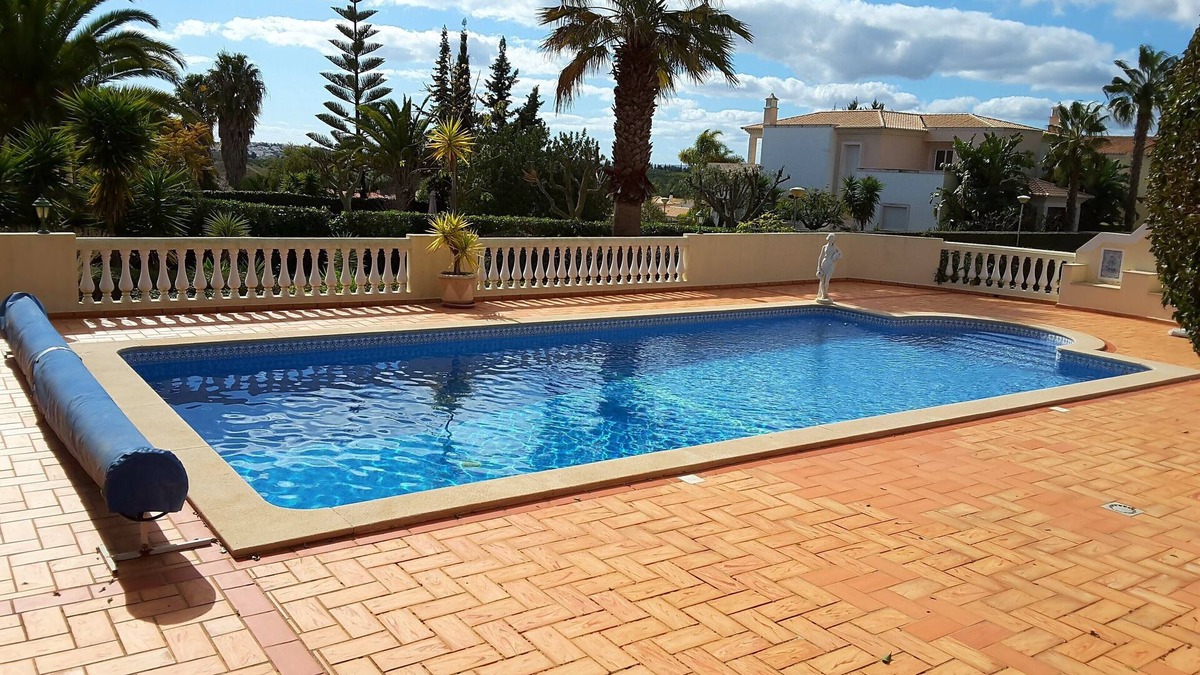 Portimao House | Private holiday villa m. Pool 10x5 m (heatable), 2 bedrooms (bathroom en suite)