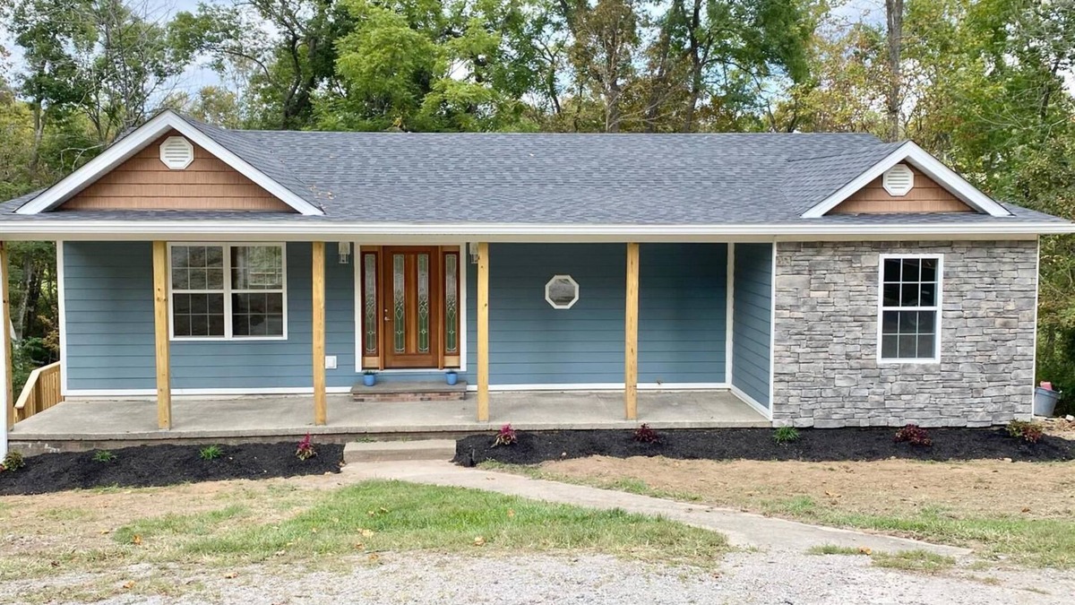 Lancaster House | Private Home located at Lake Herrington