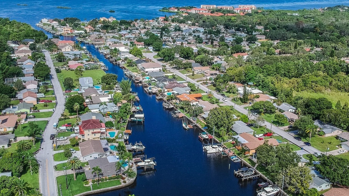 Baywood Village House | Private home on a canal with direct access to Gulf fishing and beaches!