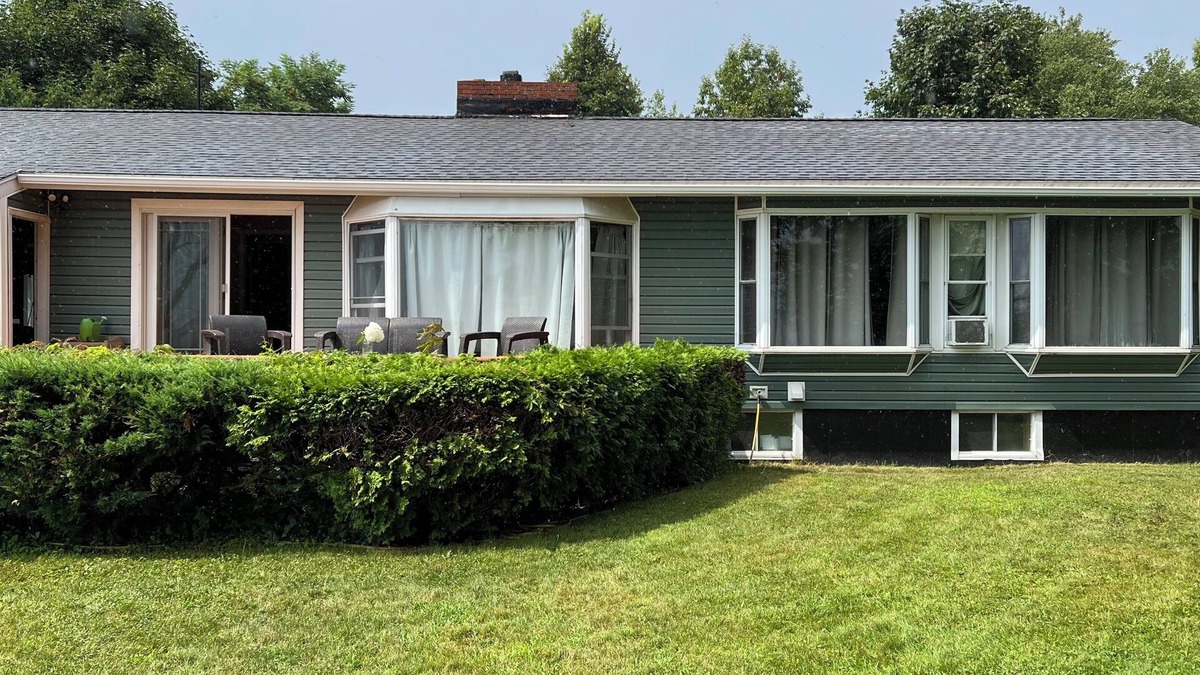 Franklin County House | Private home on the lake with gorgeous views & modern amenities that sleeps 10