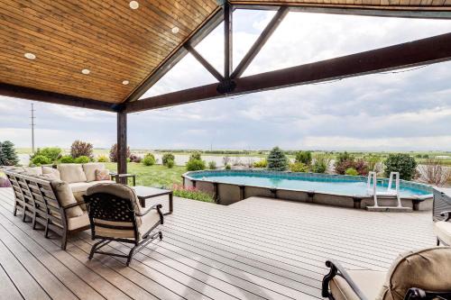 Weld County House | Private Hot Tub and Game Room Keenesburg Getaway!