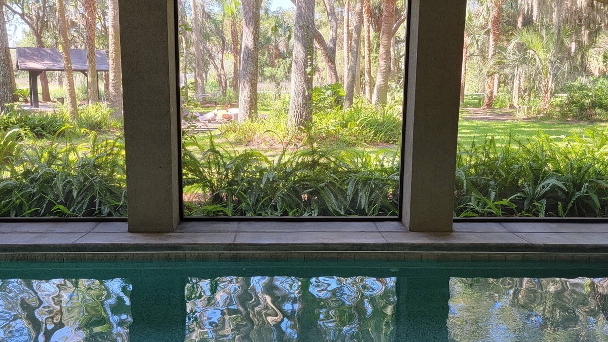 Brunswick Apartment | Private hot tub and seasonally heated pool.