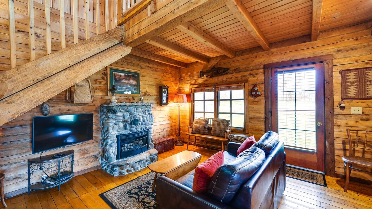Sequim Cabin | Private Hot Tub: 'Blue Sky Cabin' in Sequim