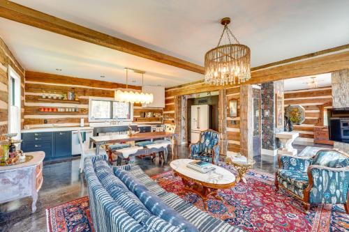 Pine Bush House | Private Hot Tub Eclectic Ulster County Cabin