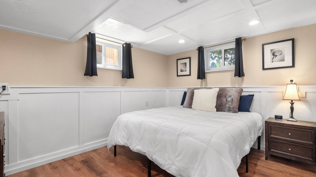 Harvey Park South Apartment | Private Hot Tub & Fire Pit – Near Bear Creek Park