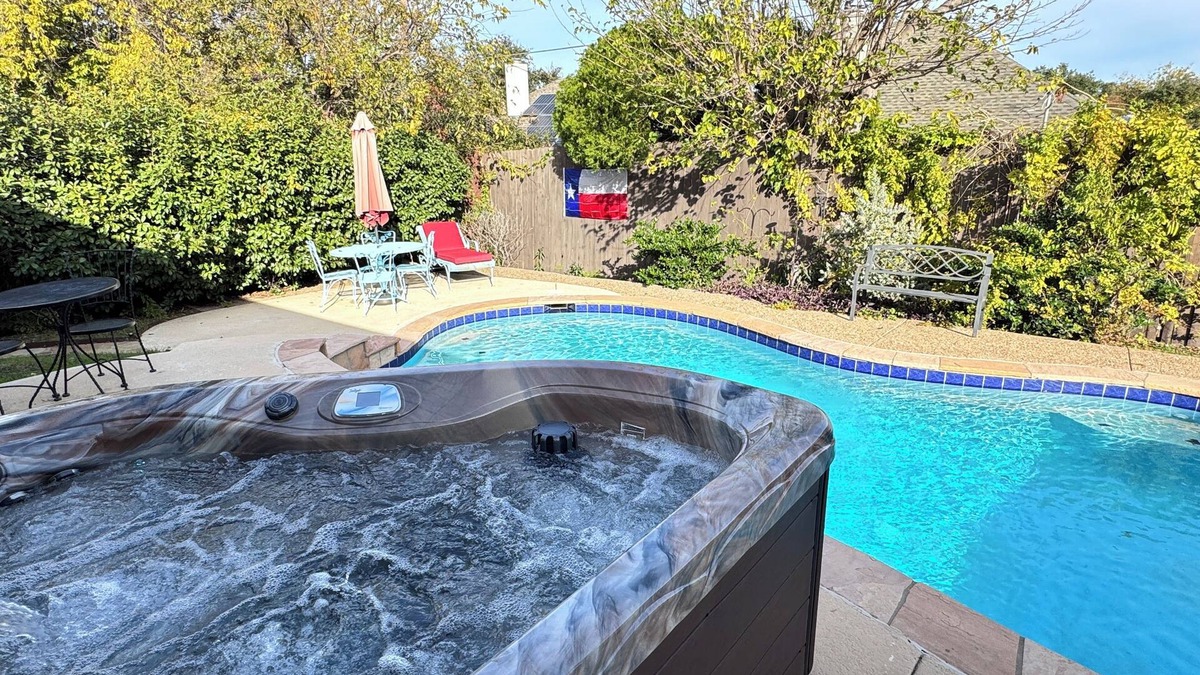 Southwest Arlington House | Private Hot Tub & Pool, Fenced Yard, & Walking Distance To Shopping