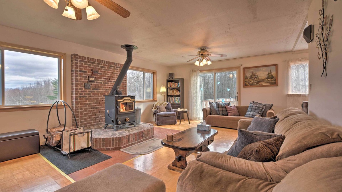 Orson House | Private Hot Tub & Fireplace: Poconos Home!