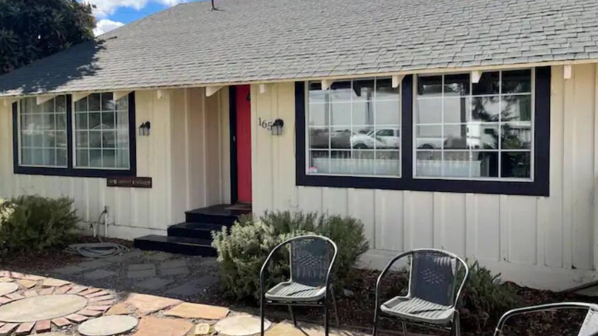 Los Alamos House | Private in town house with HUGE yard. Pet Friendly