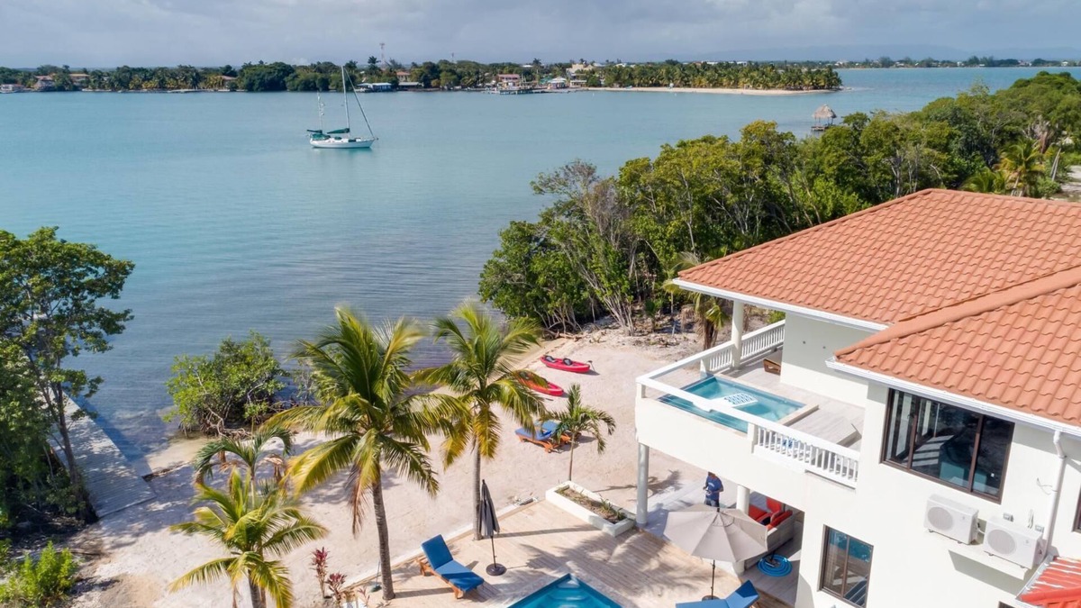 Placencia Villa | Private Island Beachfront Villa 1 Min From Village