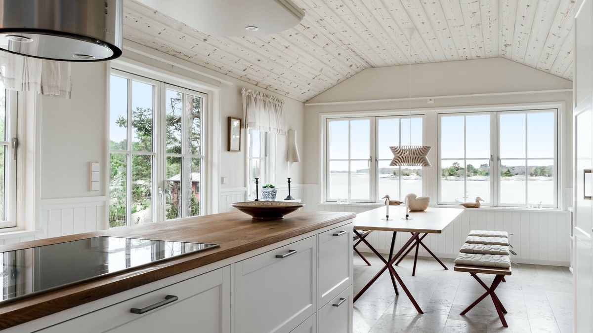 Varmdo Villa | PRIVATE ISLAND GET-AWAY MOTORBOAT INCLUDED