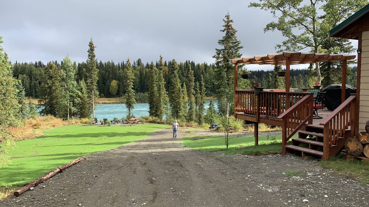 Cohoe House | Private Kasilof RiverFront Property (Deluxe)