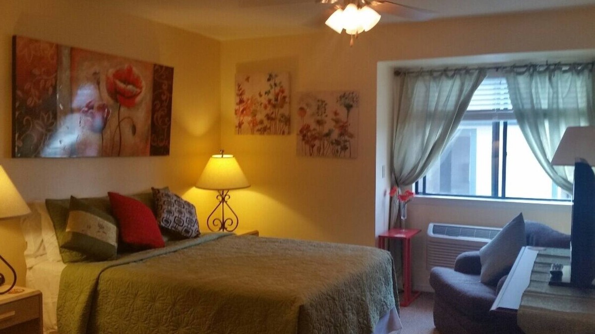 Englewood Condo | Private Kitchenette Studio Denver/DTC Fully Furnished Long/Short Term Stay