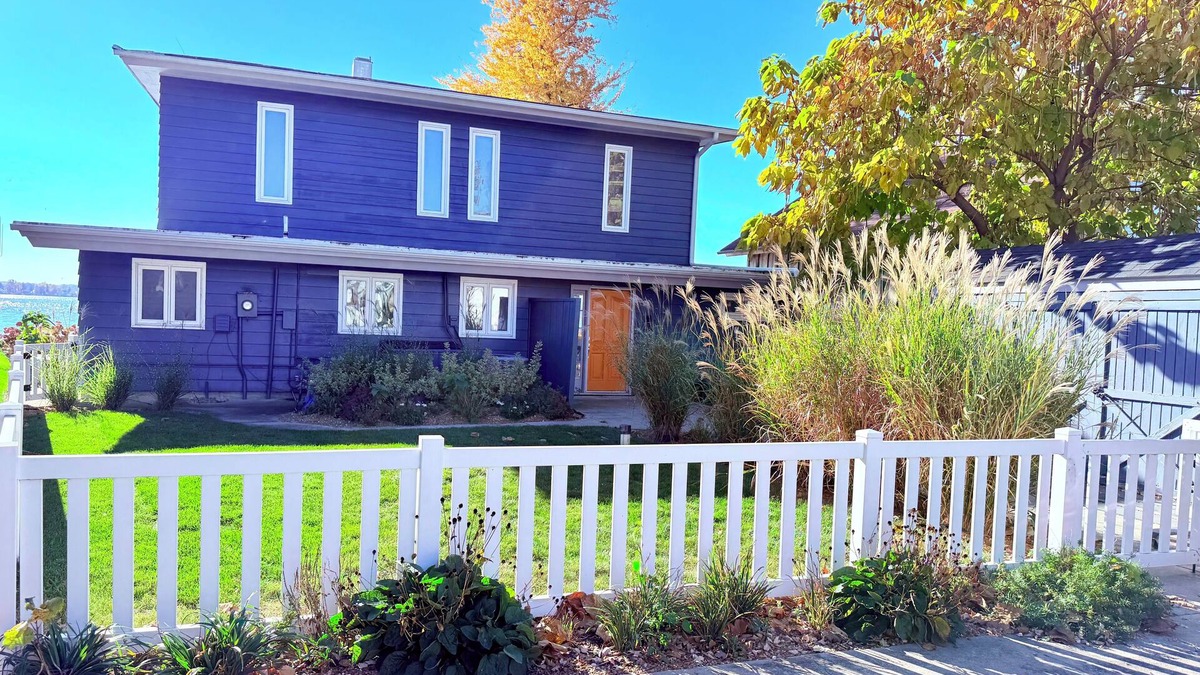 Enchanted Hills House | Private Lake Front Home on Wawasee - Exclusive and Quiet Ogden Island Retreat