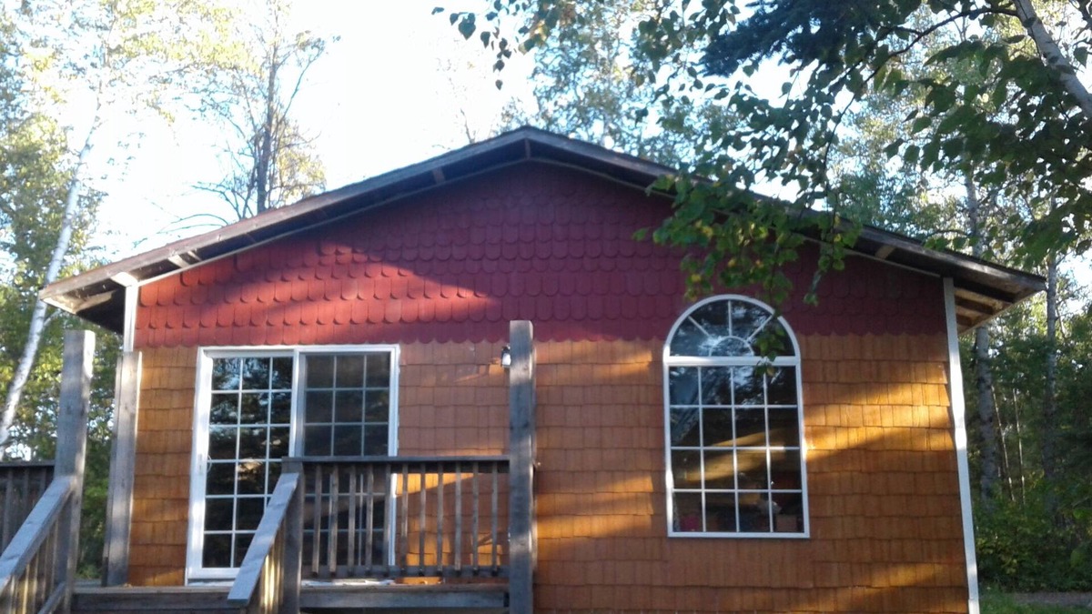 Cloquet Cabin | Private lake full of fish, bonfire pit, dock, boat ramp, WIFI Dogs Welcome