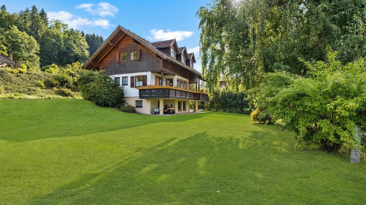 Altossiach House | Private lake house Ossiachersee Own bathing jetty - 4 bedrooms | 6 guests