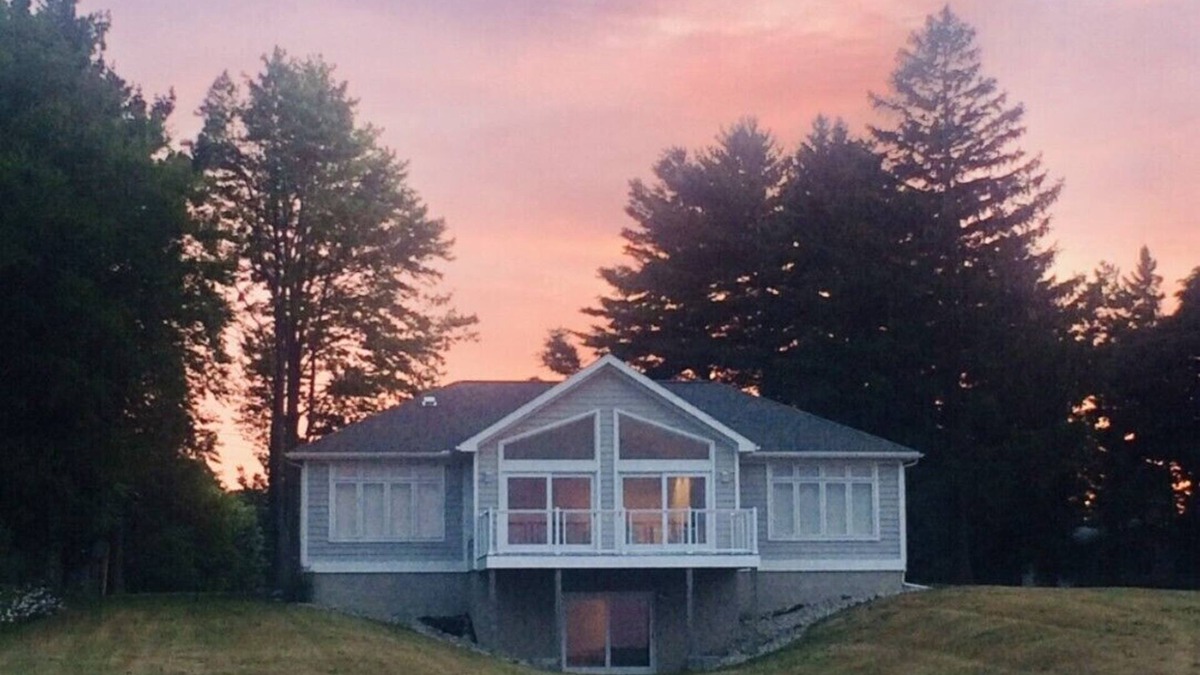 Port Sanilac House | PRIVATE LAKE PROPERTY: The Sunrise Lake House - soft sand and relaxation